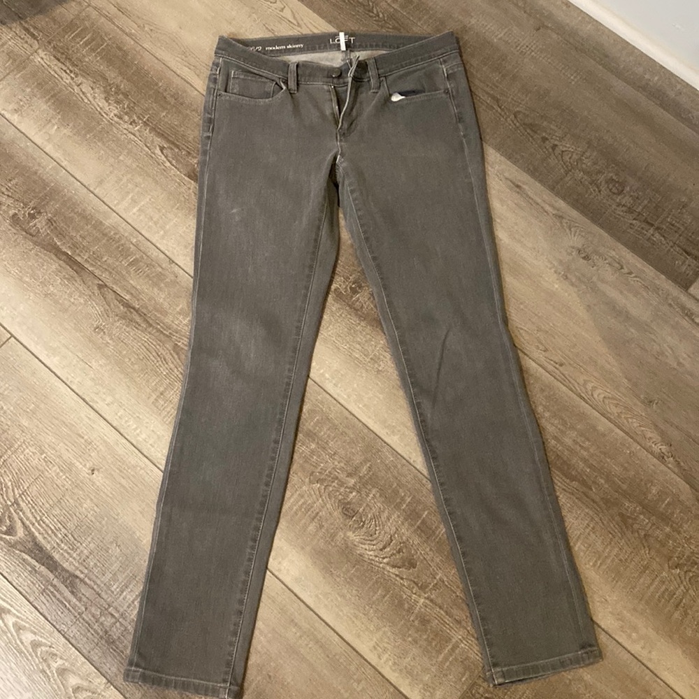 Ann Taylor LOFT Modern Skinny Jeans - size 26/2